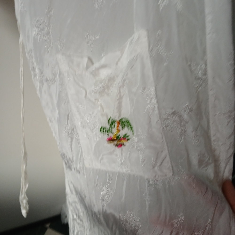 Vintage Rayon Golden Bee Embroidered Robe - Picture 12 of 14